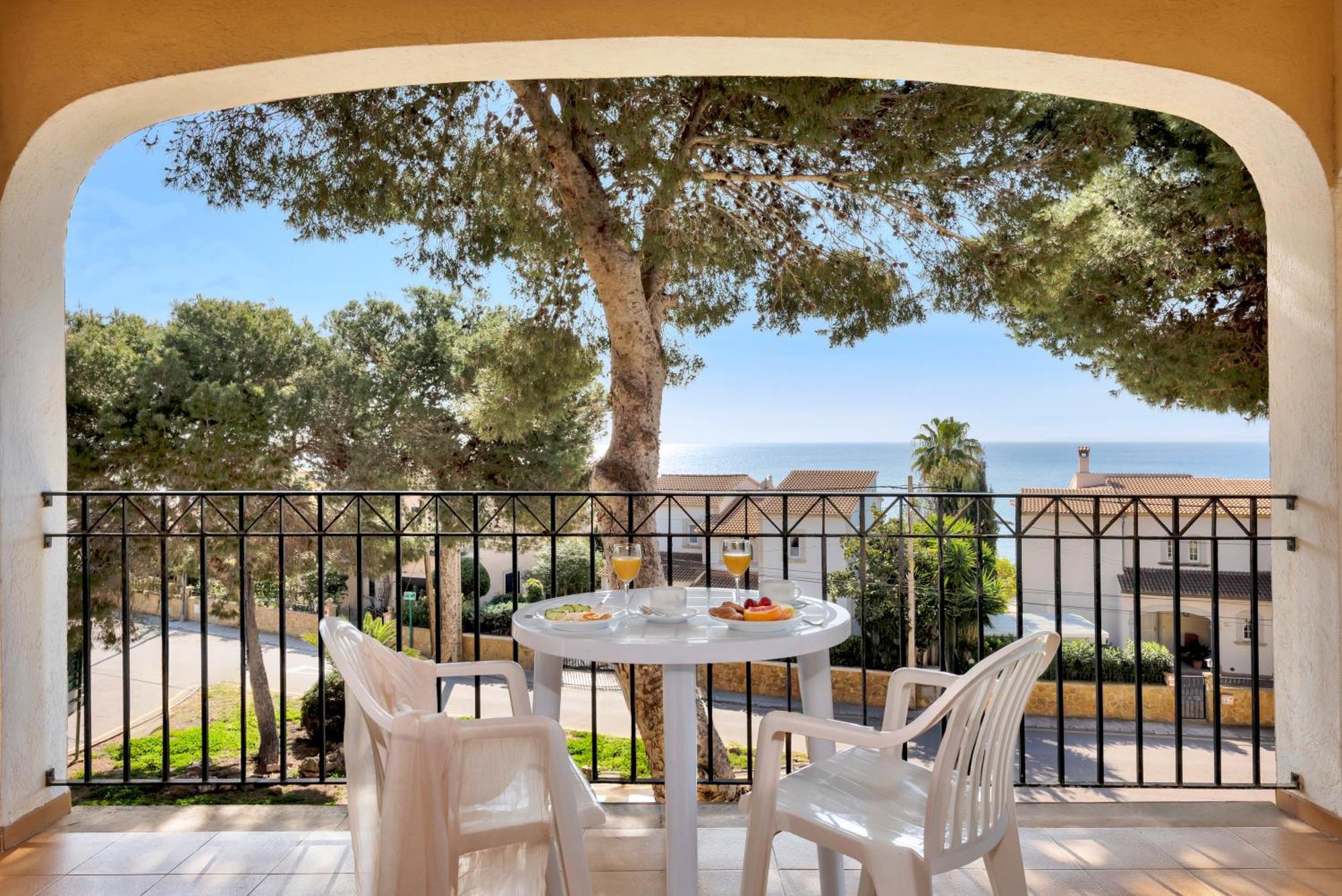 Apartahotel Ona Cala Pi Club 3*
