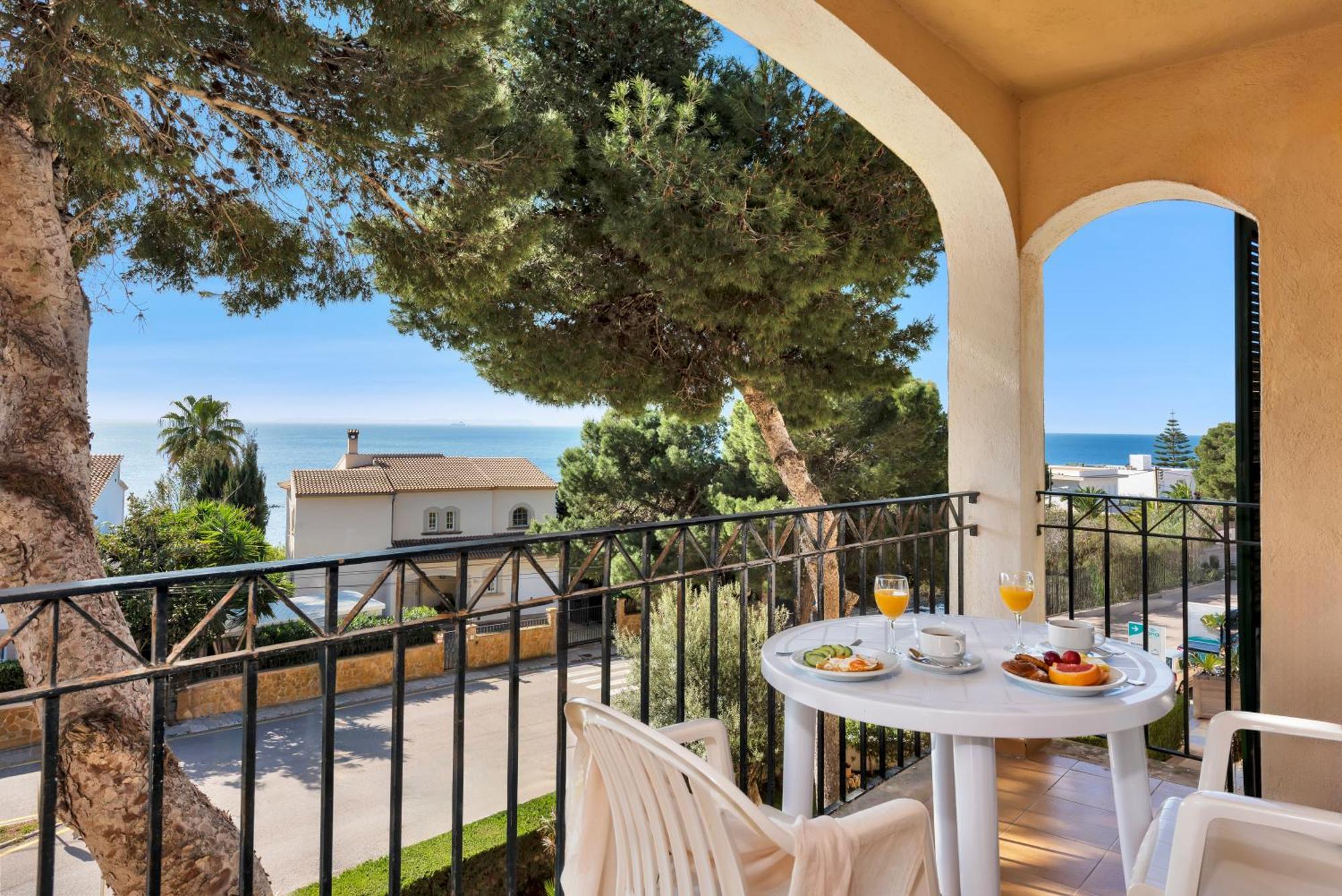 Ona Cala Pi Club Aparthotel 3*
