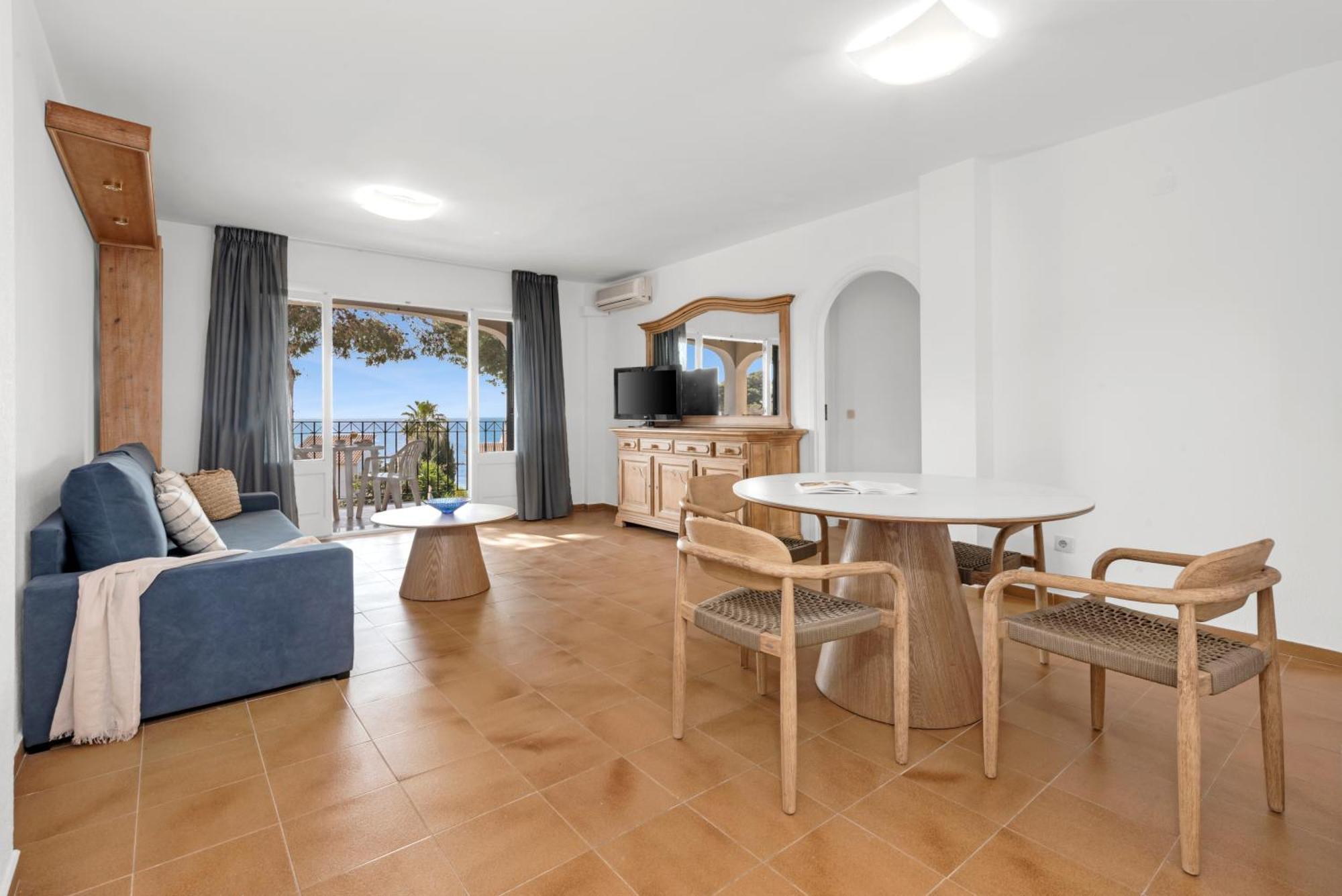 Aparthotel Ona Cala Pi Club 3*